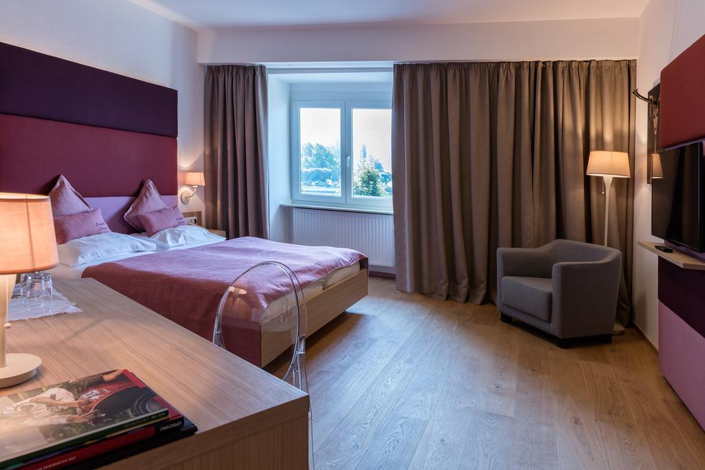 Seehotel Schwan Gmunden Buitenkant foto