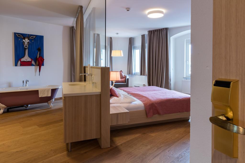 Seehotel Schwan Gmunden Buitenkant foto